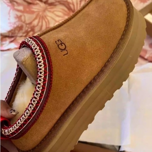 UGG Tazz Platform Slippers Chestnut Sandals🍣🍣 - Picture 3 of 4